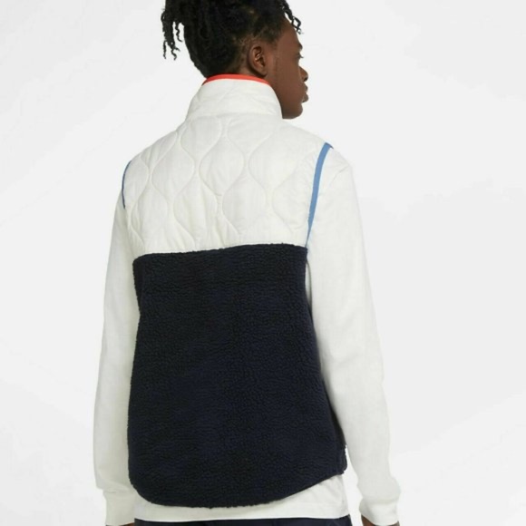 Nike Heritage Vest - Picture 4 of 4